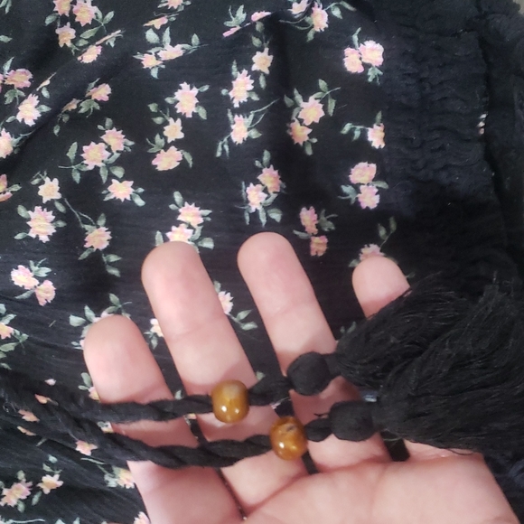 Shorts - Picture 2 of 3